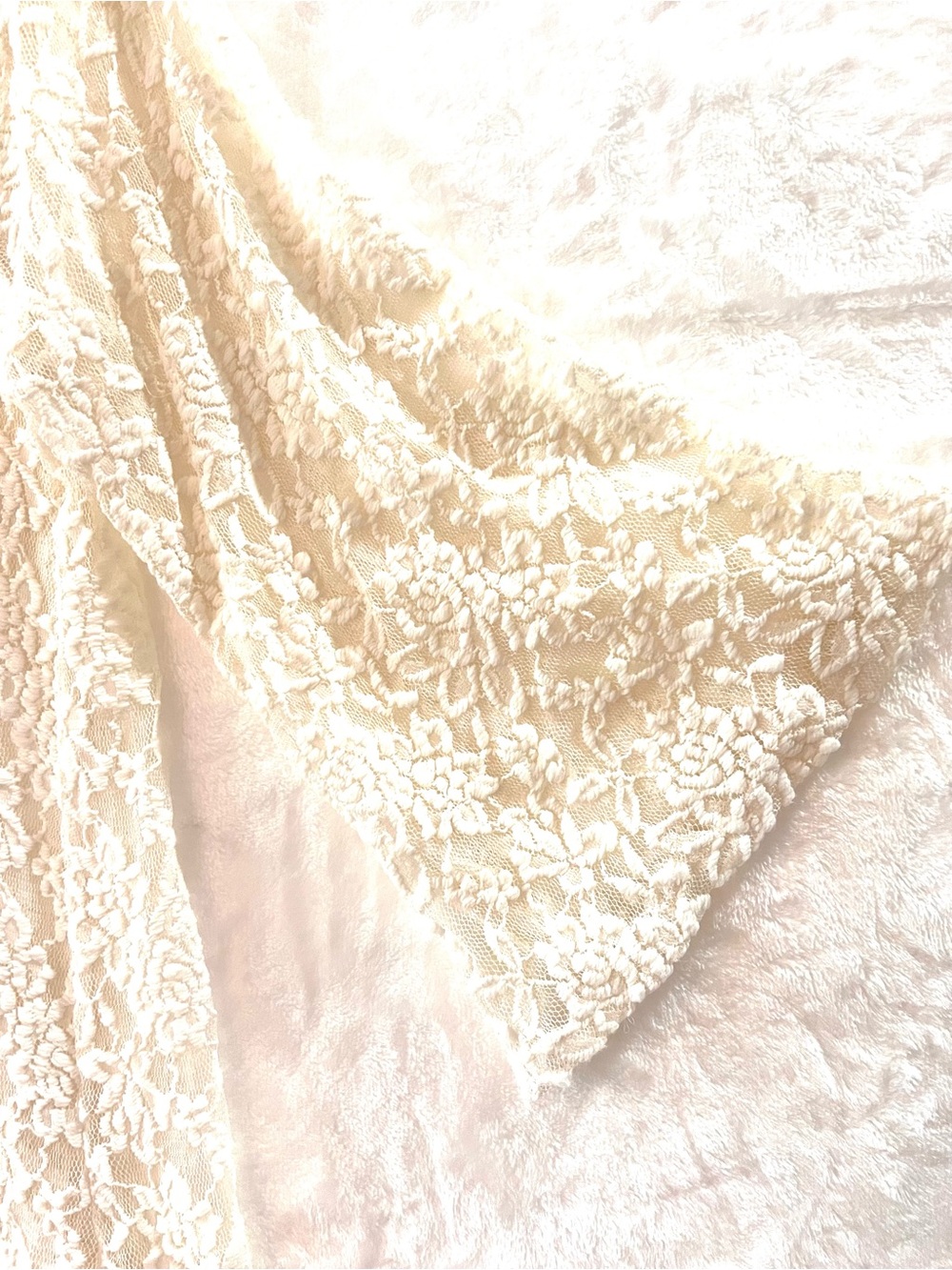 Mauve Lace Open-Front Layering Cover-Up in Soft Cream - Picture 6 of 7